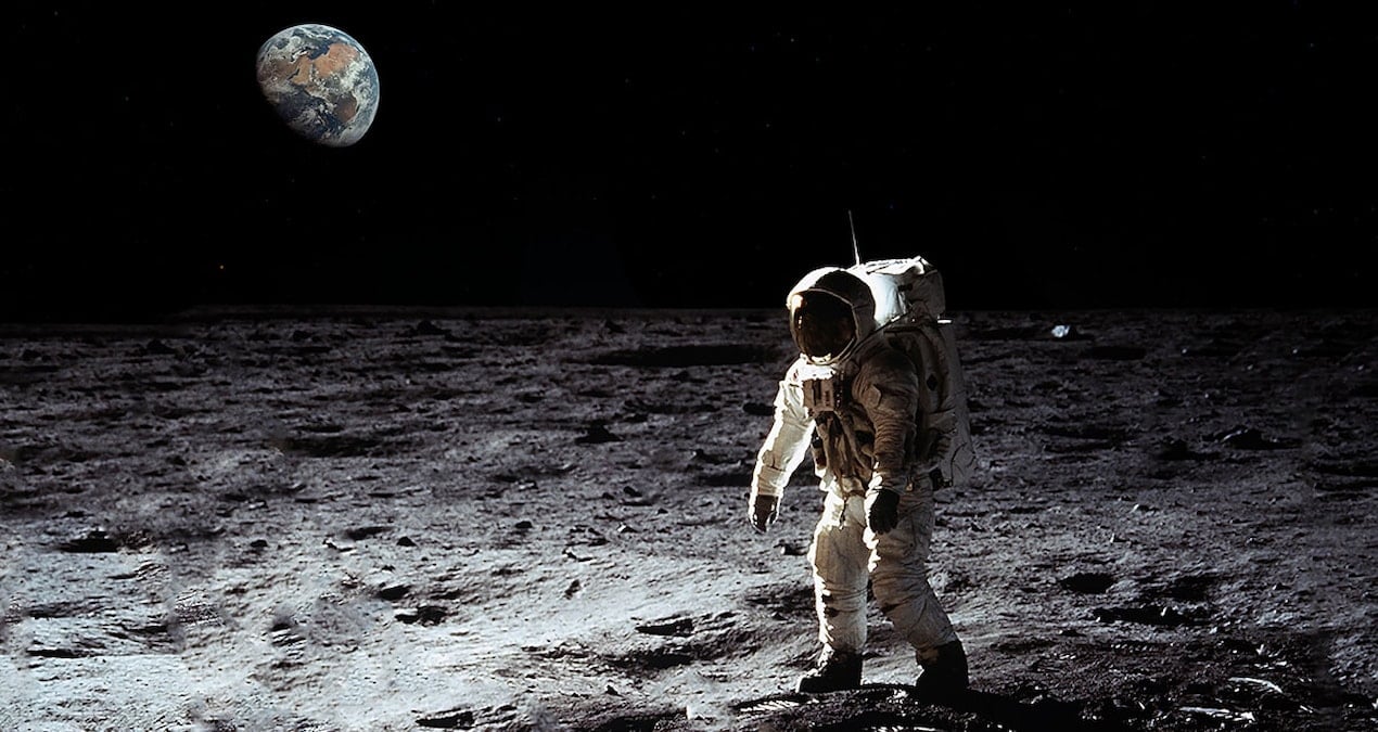 uzayda saldiri altindayim diyerek paralari goturdu dGHHzqk6