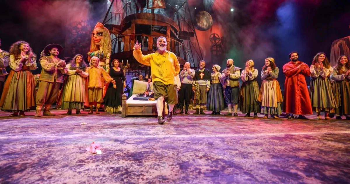 don kisot muzikalinden gorkemli acilis 4t9Nzcni