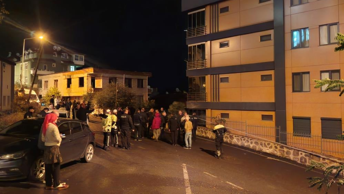 orduda catlaklar ve zemininde kayma olan 2 bina tahliye edildi TULJ2APm.jpg