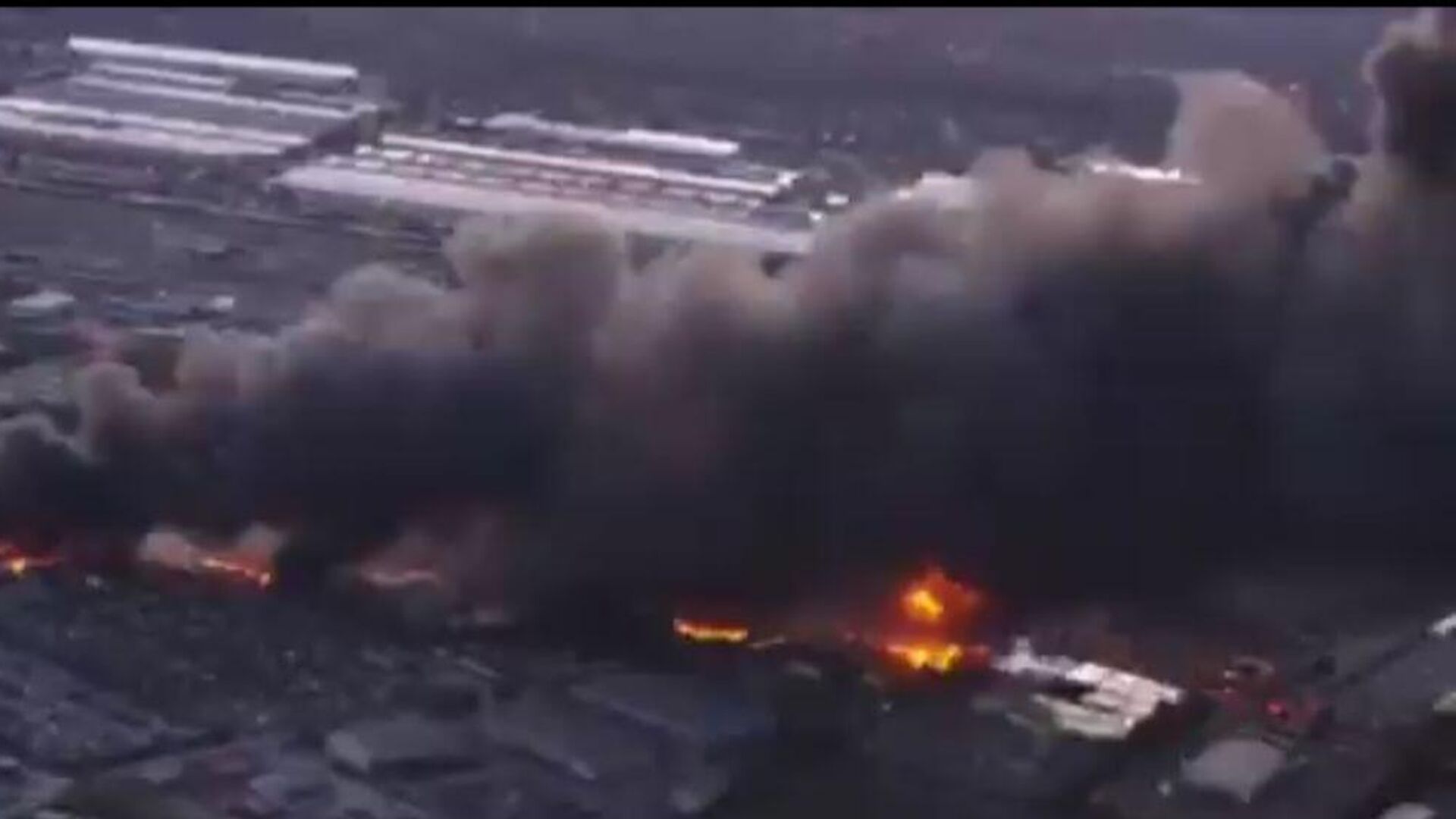 abdde ucak kazasi louisville havaalani yakinlarinda icinde 3 kisi bulunan kargo ucagi dustu i6DM5bMS.jpg