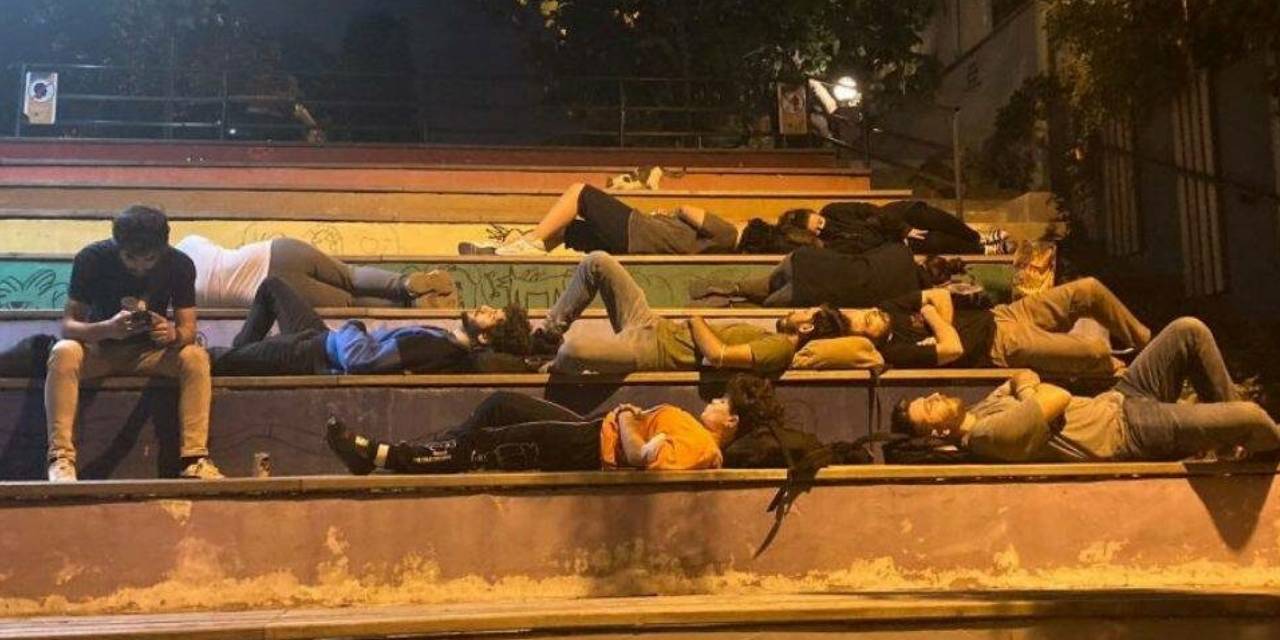 egitimde dusus issizlikte rekor turkiye gencligini kaybediyor LIb4XtiA.jpg