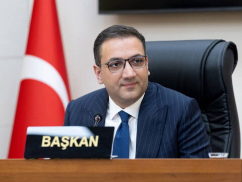 Balcova belediye baskani onur yigitin ev hapsi kaldirildi EGKsZHxh